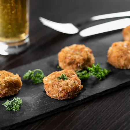 מלון Ac By Marriott Centre 4*