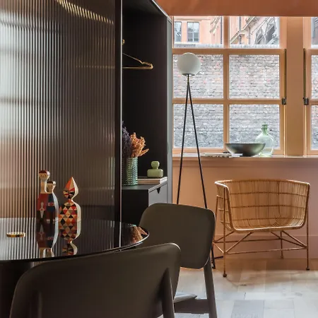 Whitworth Locke 4* Manchester