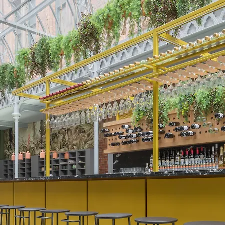 Whitworth Locke 4* Manchester