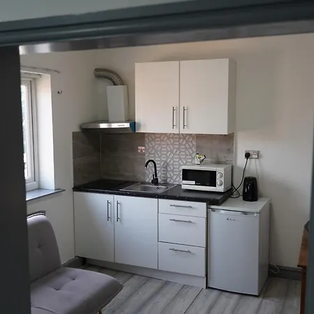 Hills View Apartament *