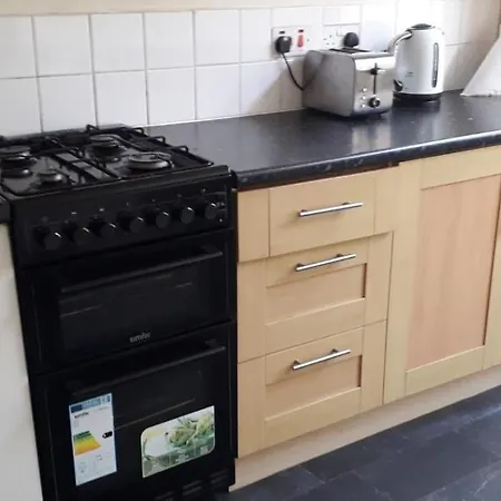 Feriehus Bird Song Old Trafford