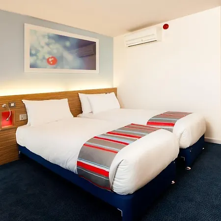 Hotel Travelodge Upper Brooks Street Manchester