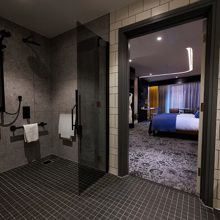 Voco - Centre By Ihg 4*