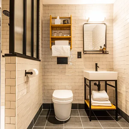 Brewdog Doghouse מלון