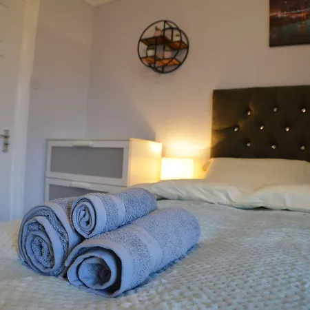 Gorton Mount Hotel 2*