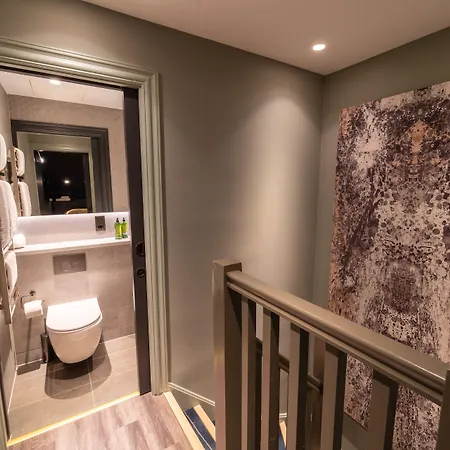 Hotel Forty Seven Manchester, Worldhotels Crafted 4*