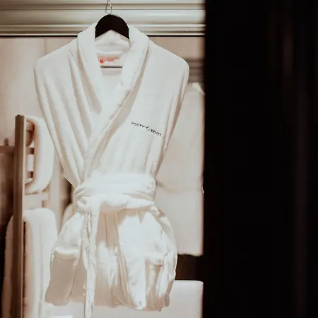 Hotel Forty Seven Manchester, Worldhotels Crafted