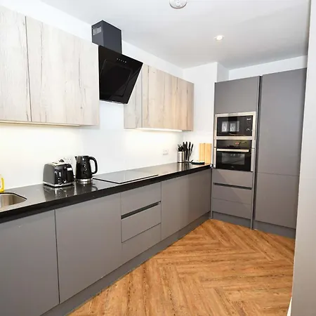 Lovely 3bed Flat In W Security * Μάντσεστερ