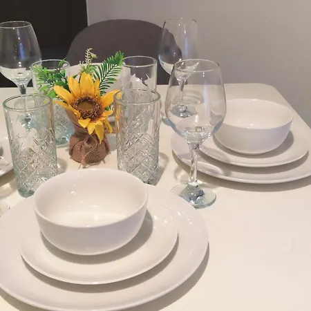 Bee Cosy - Near Train Stations And Shopping Centre With Paid Private Parking, 500mbps Internet And Netflix マンチェスター