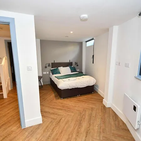 Lovely 3bed Flat In W Security Apartmán