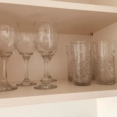 Modern & Cozy With Balcony, Near Media Centre & Old Trafford Stadium