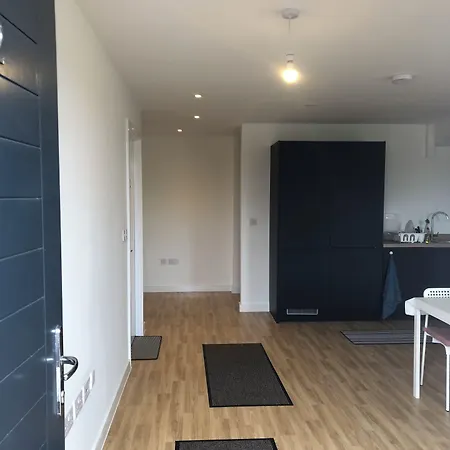 Modern House ゲストハウス *