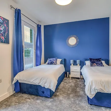 Holiday home Brand New 4 Bed House