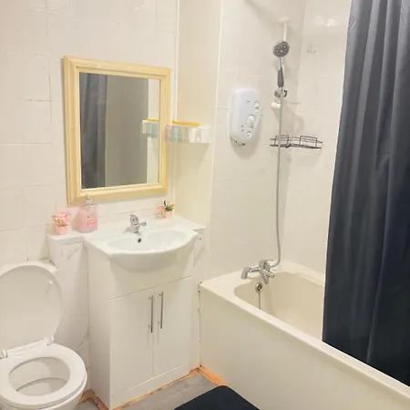 Goodness Homes * Μάντσεστερ