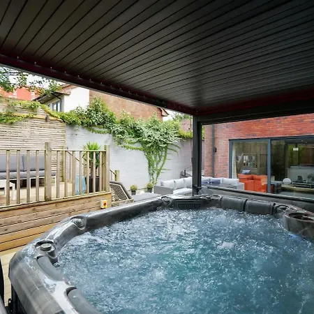 Nyaraló Eden At The Heim Manchester