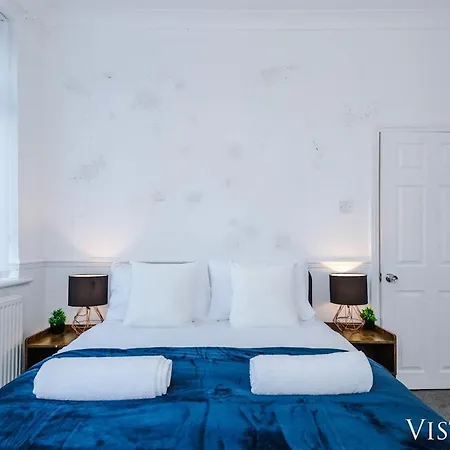 3br, Pool Table, Dart Board By Vista Short Lets * マンチェスター