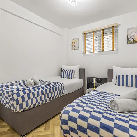 Nyaraló Bright 2br With Free Parking *