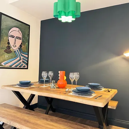 Family & Pet-friendly 5pp, Parking, 20 Min To Манчестер