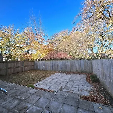 Boutique Charming Double Detached House Salford