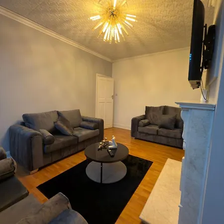 ベッド・アンド・ブレックファスト Kings *