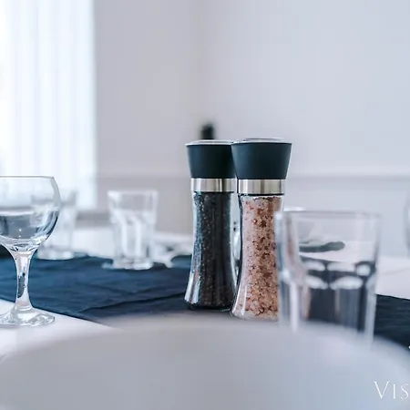 3br, Pool Table, Dart Board By Vista Short Lets *