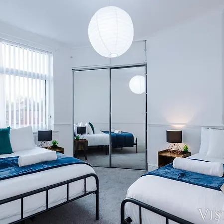 3br, Pool Table, Dart Board By Vista Short Lets *