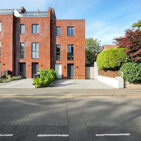 Eden At The Heim Nyaraló Manchester