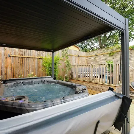 Eden At The Heim * Manchester