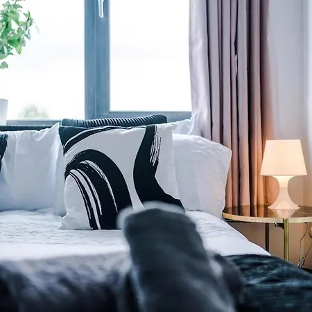 Modern 1 Bed Near Old Trafford Stadium Apartament Manchester