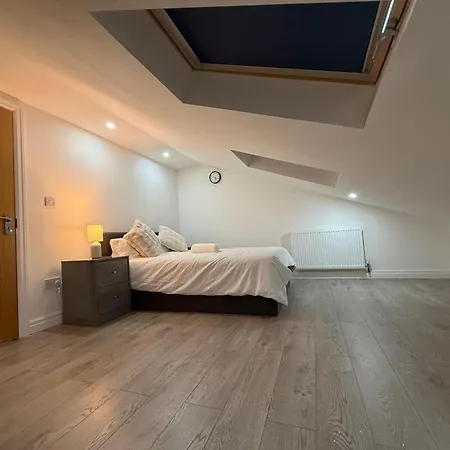 Britlodge Living Апартаменты Манчестер