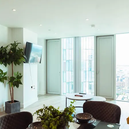 Luxury 2 Bed Deansgate דירה *