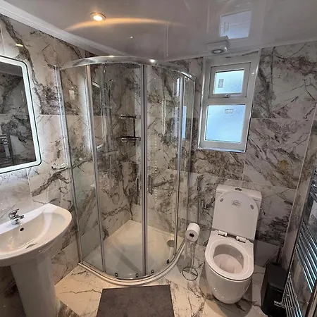 Britlodge Living Апартаменты Манчестер