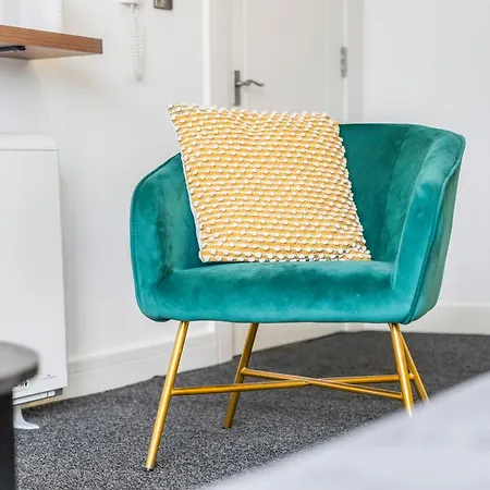 Modern 2br Apartment, Sleeps 5 Guests, Free Wi-fi, Free Parking Apartament Manchester