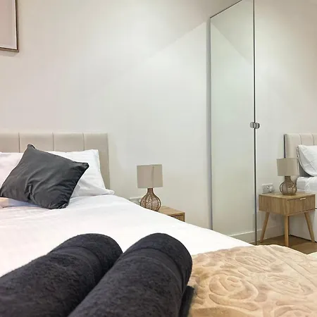 Апартаменты Apartment-gym-terrace-games Room-free Parking *