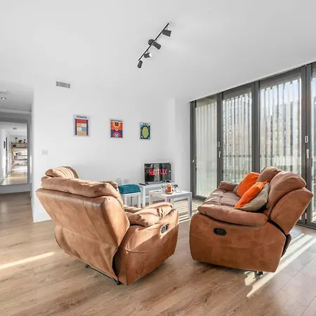 Stunning Centre 3 Bed By Superhost דירה