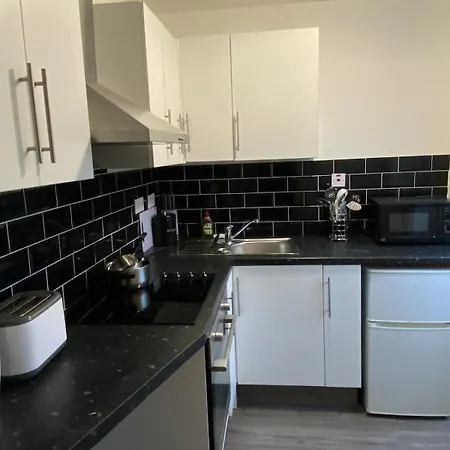 Flat In Clayton Appartement