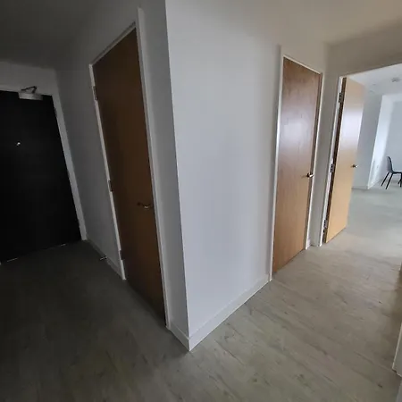 Pleasant 2 Bedroom In Salford Quays 아파트 맨체스터
