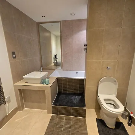 Cosy 2 Bedroom * Manchester