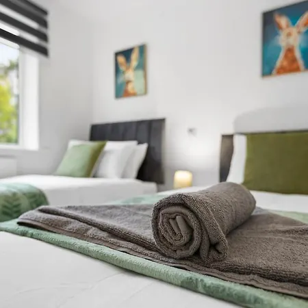 Apartment Modern Close To Events With Parking Manchester