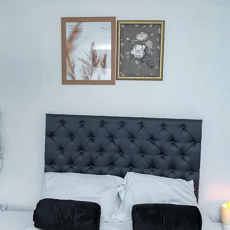 דירה Trivara Homes מנצ'סטר