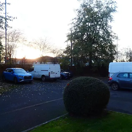 公寓 Spacious 4 Bed Maisonette Close To Salford Quays And With Smart Tvs And Netflix Perfect For Families And Contractors 曼彻斯特