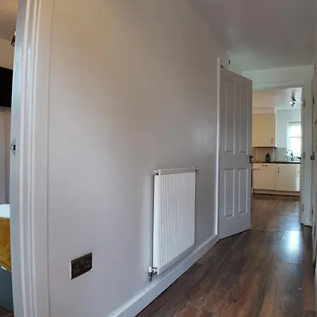 Stylish In Vibrant Salford, Manchester! *