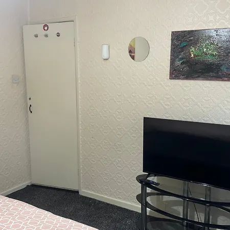 Komegloba Exquisite * Manchester