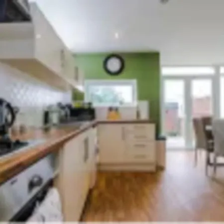 Stylish House In With Pool Table מנצ'סטר