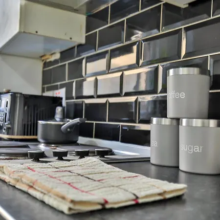 Athol House, Near Old Trafford, Free Parking בית נופש *