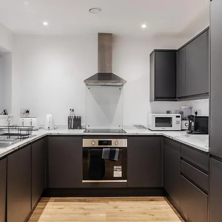 The Ideal Urban 4br - Coop - Etihad - Parking - Ev Appartement Manchester