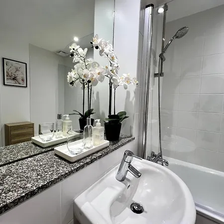 Appartement Serviced Near Ao Arena Manchester