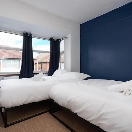 Nyaraló Comfy 3br - Pool Table - Games - Sleeps 8 Manchester