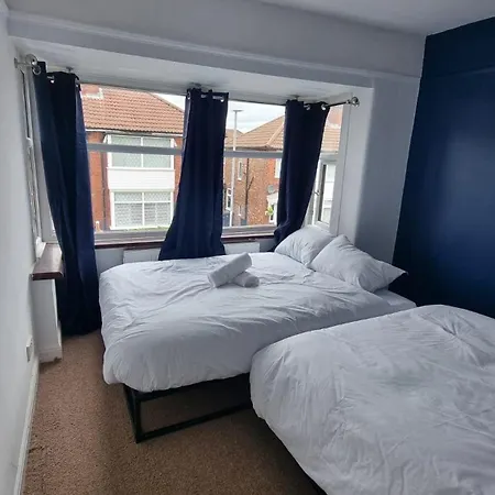 Comfy 3br - Pool Table - Games - Sleeps 8 Σπίτι διακοπών *