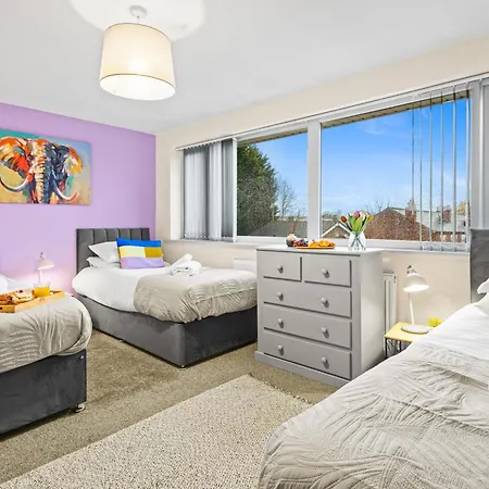 Дом отдыха Forest View- Oasis Mural -didsbury Zen Sleeps 10 Манчестер